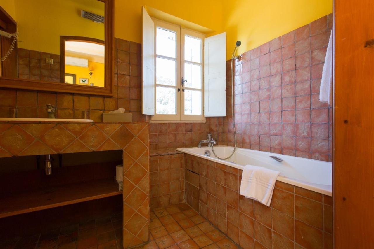 Hotel Le Jardin D'Emile Cassis Habitación foto